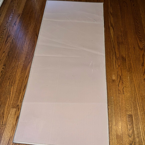 100 Dollar Bill Rug - Picture 5 of 5